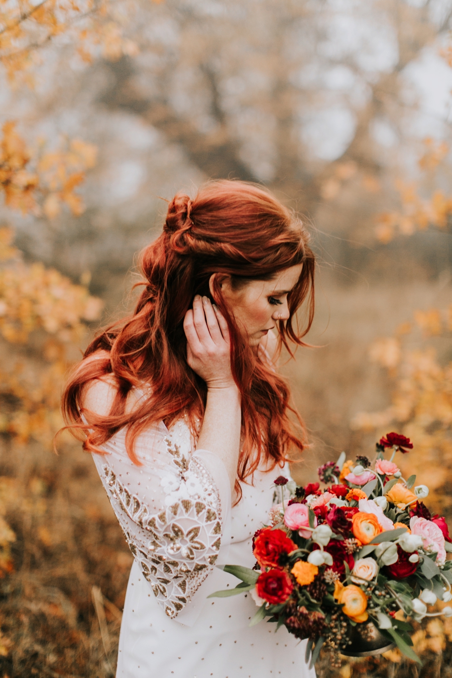 bohemian fall wedding in the forest of san diego, bright fall wedding bouquet, redhead bride 
