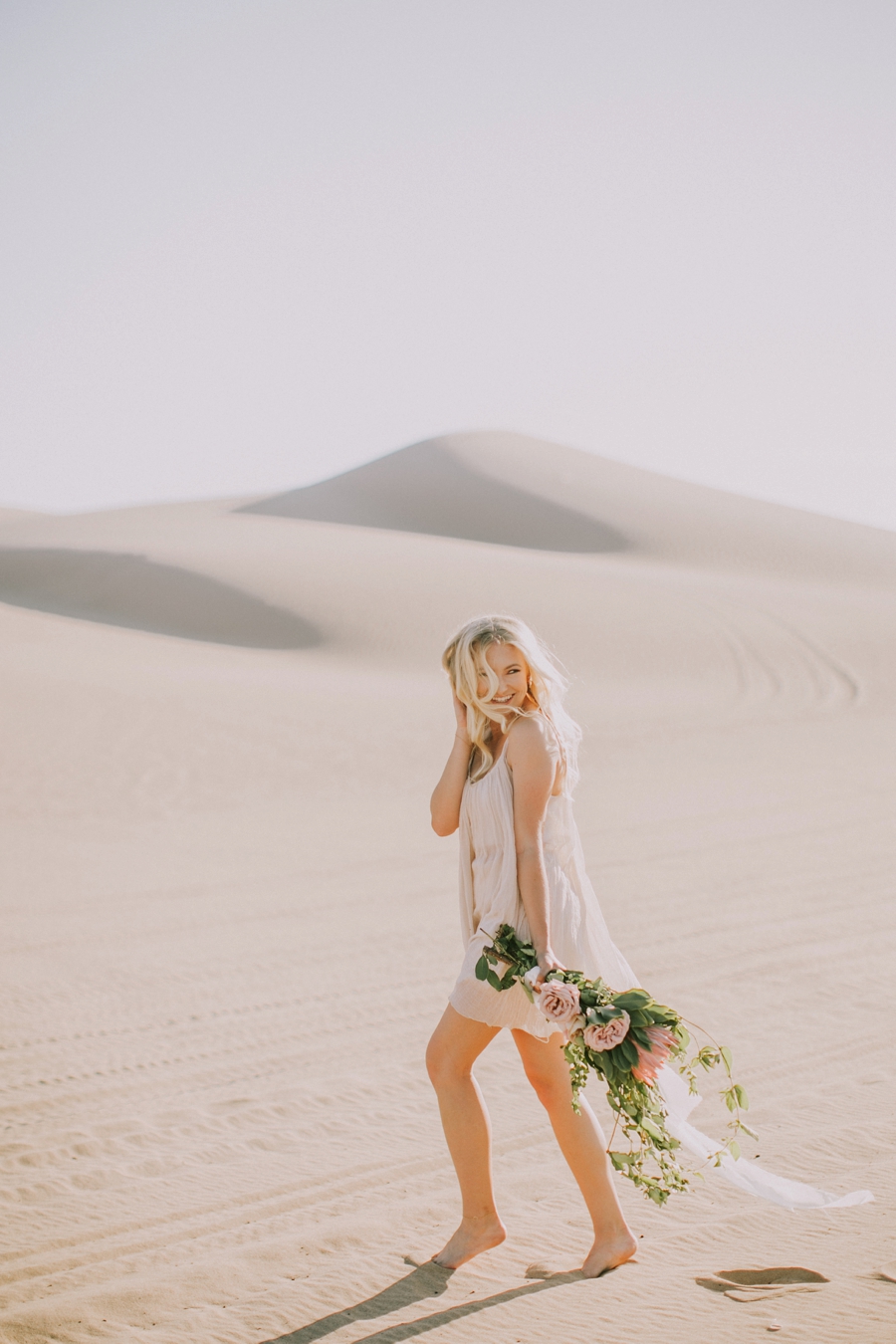 SandDuneElopement_DesertElopement035